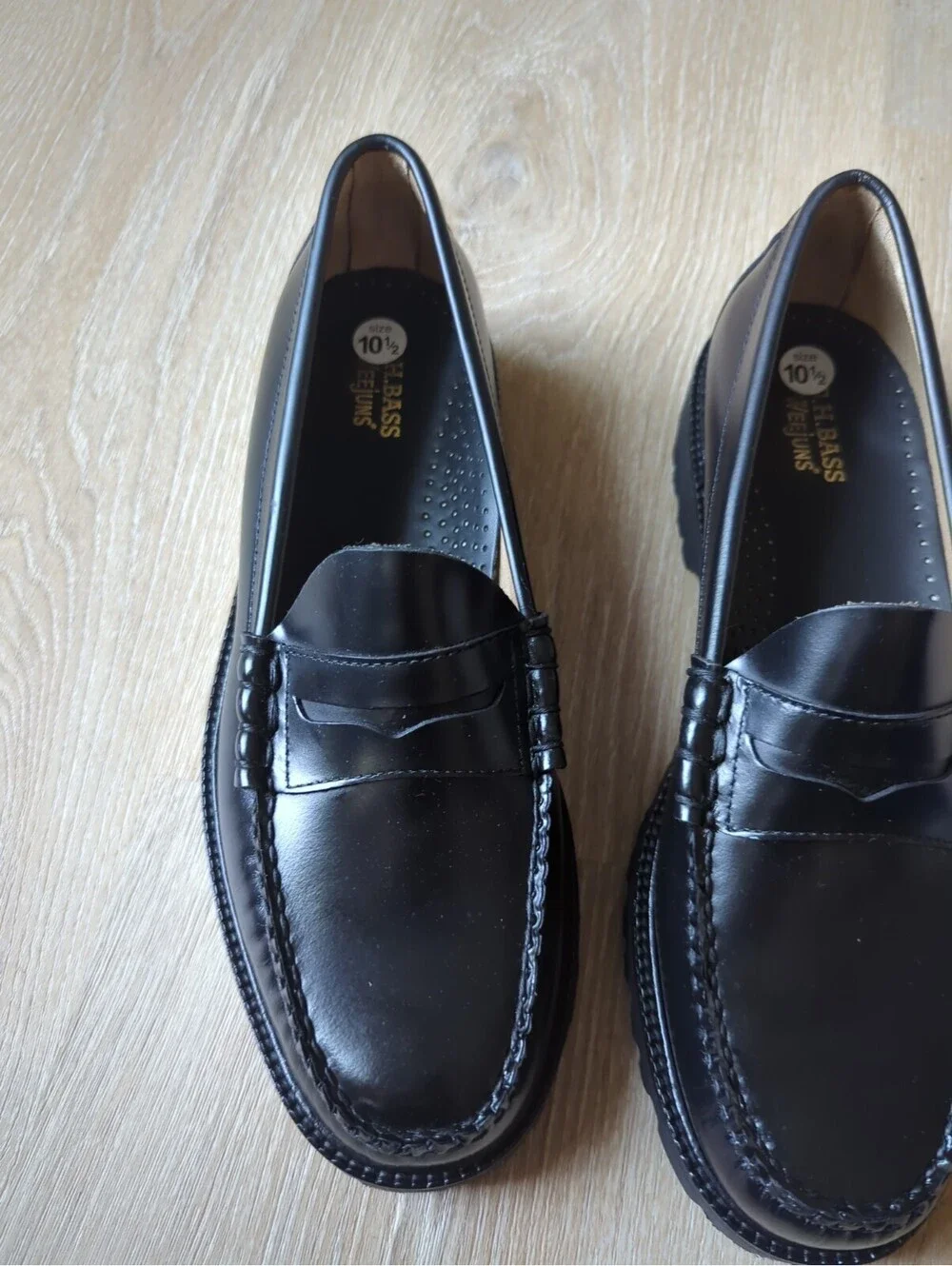 GH Bass Weejuns Larson Black Polished Leather Penny Loafers Mens 10.5D BAZ1W002